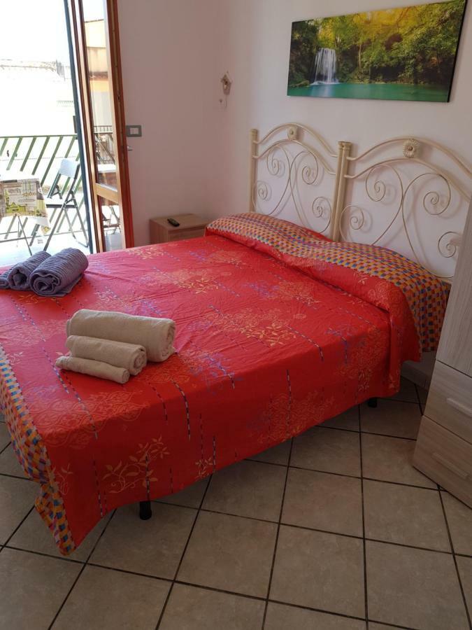La Pietra Di Noto Hotel Buitenkant foto